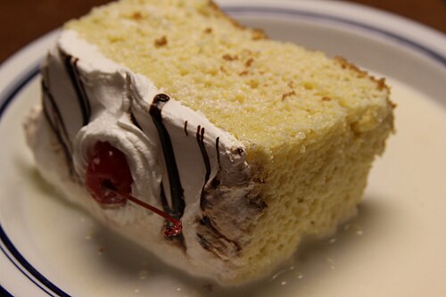 Pastel de Tres Leches(Three milk cake)