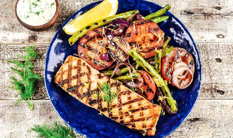 Grilled Salmon with Lemon-Dill Yogurt Sauce