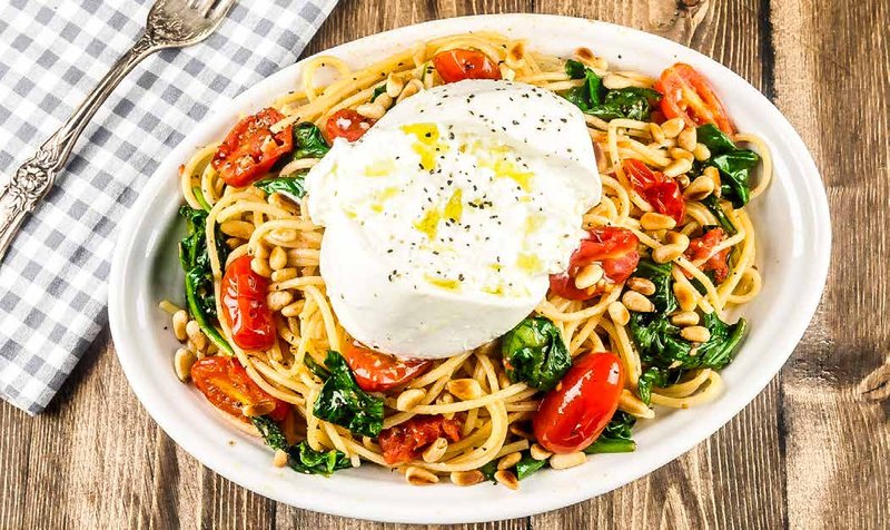 Spaghetti with Burrata Cheese